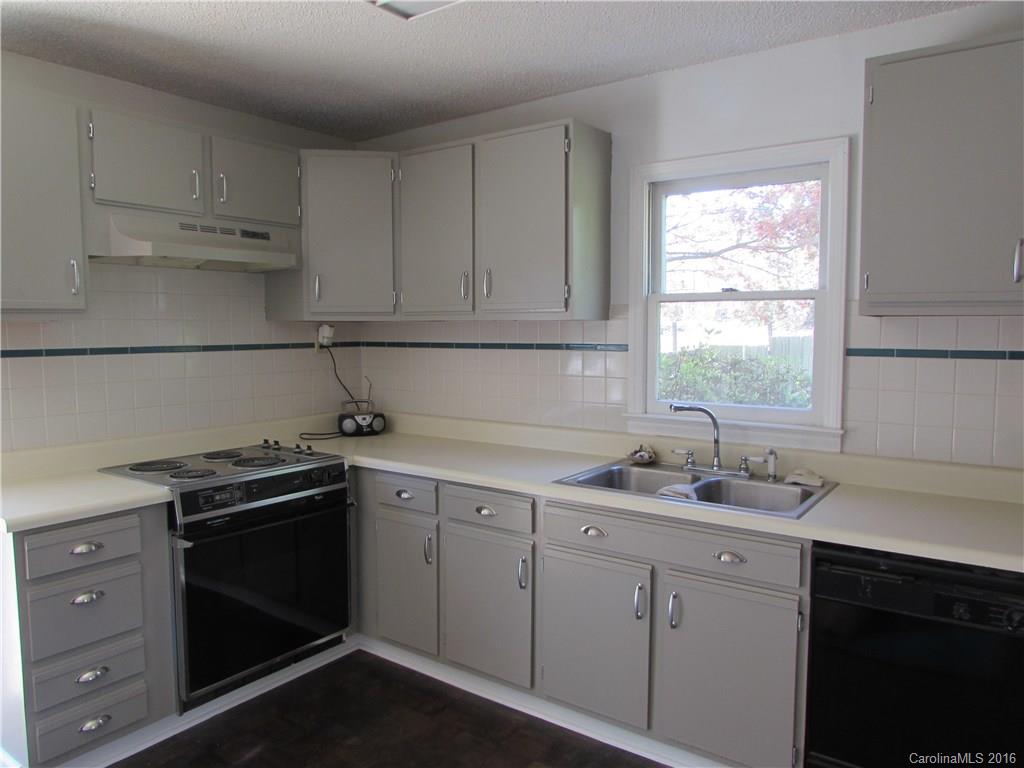 Moreland Estates - Residential Lease