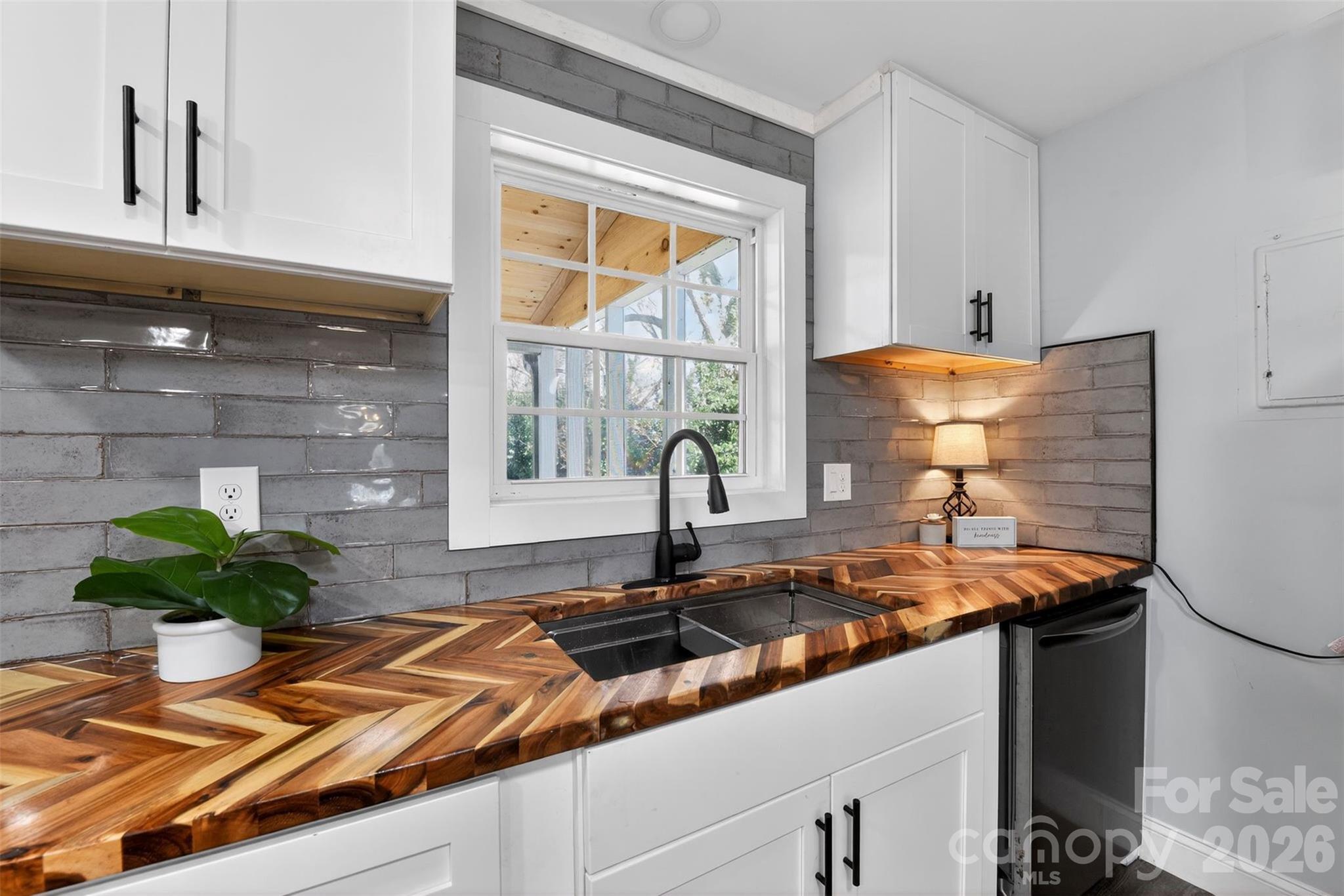 7642 Dallas Cherryville Highway