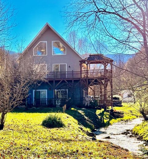 814 Barkers Creek Road Whittier NC 28789