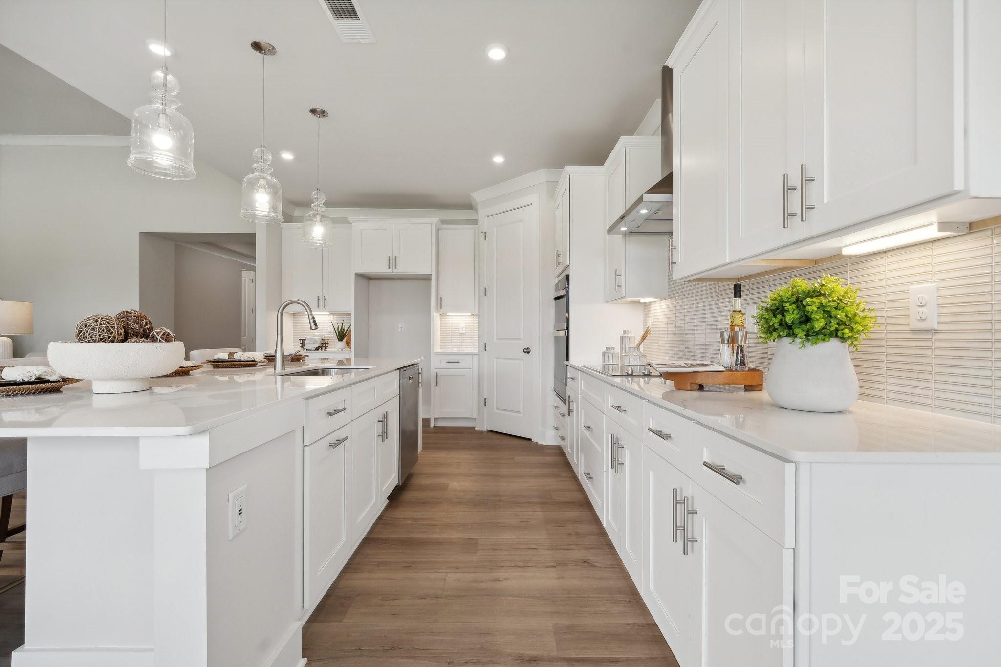 250 E Warfield Drive