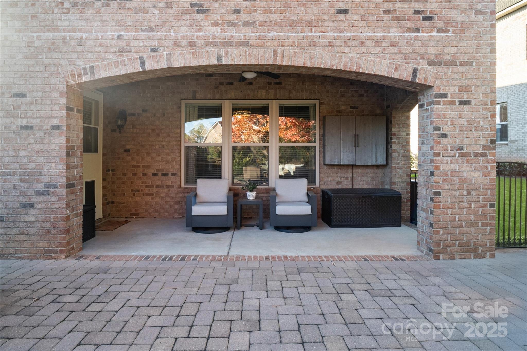 Barber Rock - Residential