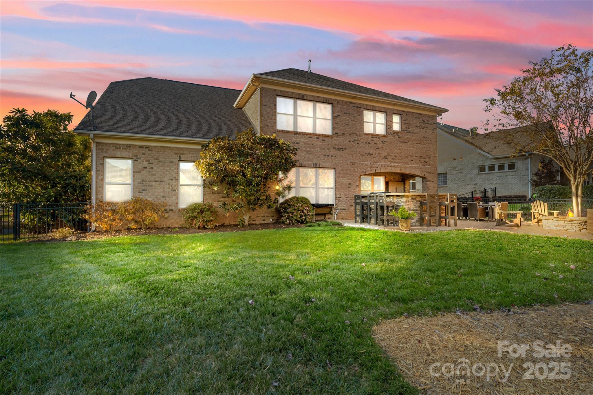 Barber Rock - Residential