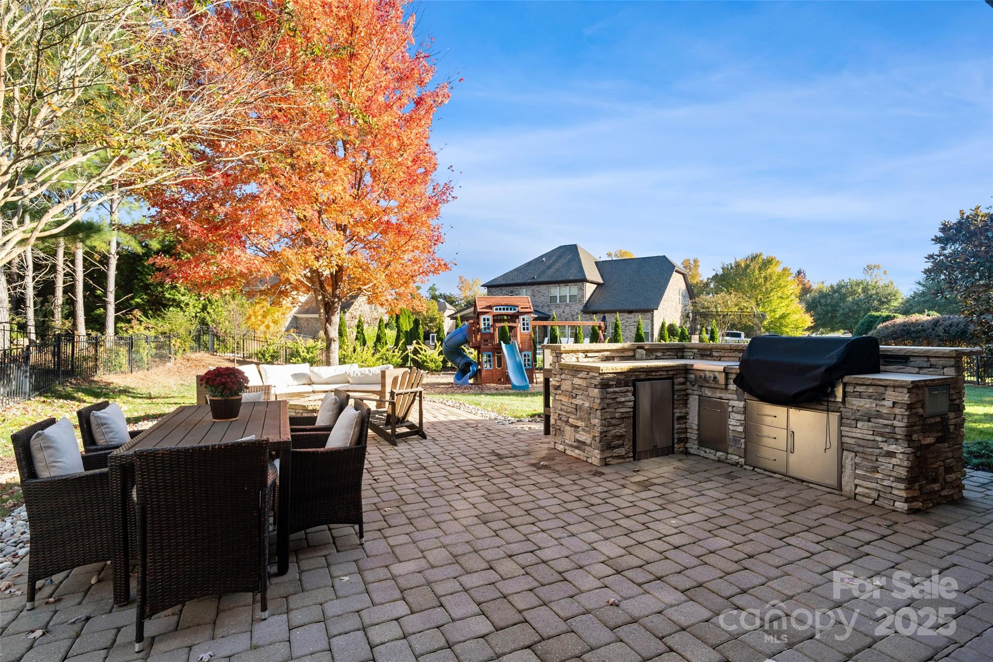 Barber Rock - Residential