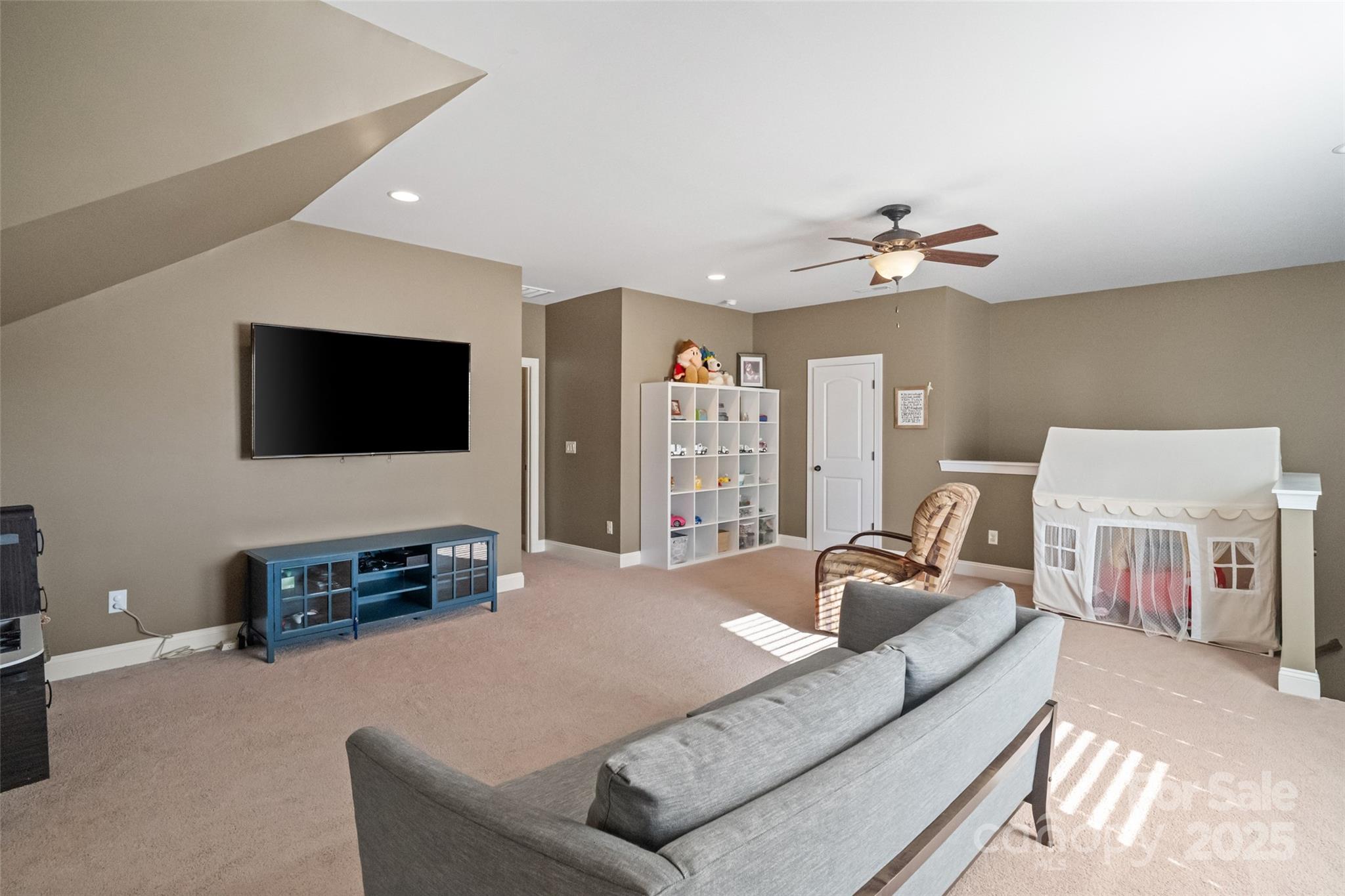 Barber Rock - Residential