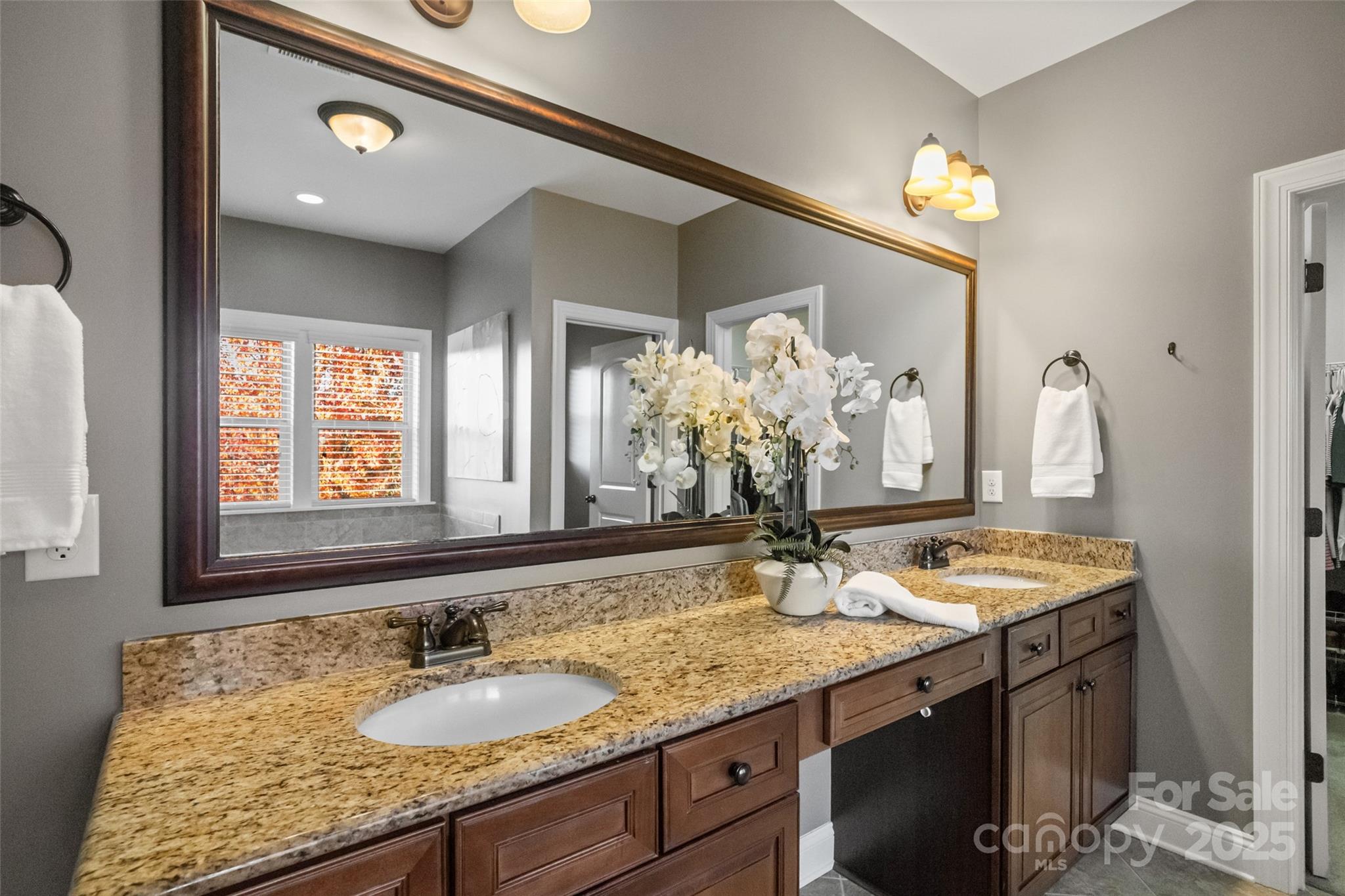 Barber Rock - Residential