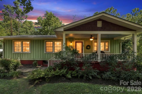 Photo of 33 Pinecroft Road, Asheville, NC 28804 (MLS # 4423125)