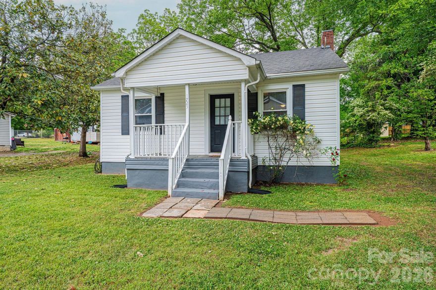 A move-in ready home is not hard to find, but a move-in ready home UNDER $200K is extremely rare.  This cream puff has new carpet &  new paint in classic neutral colors, a welcoming front porch and a convenient NE location located just 2 miles from L-R University.
