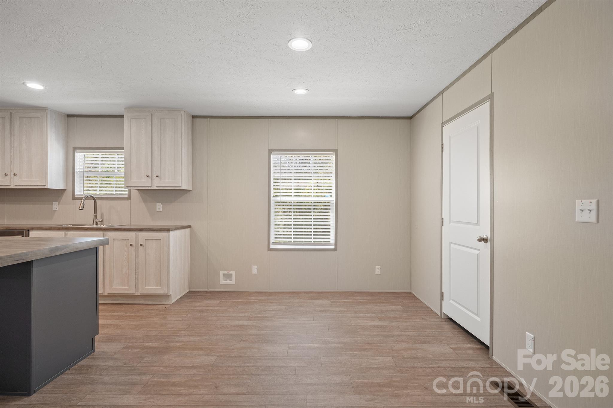 Peaceful Hill - Residential