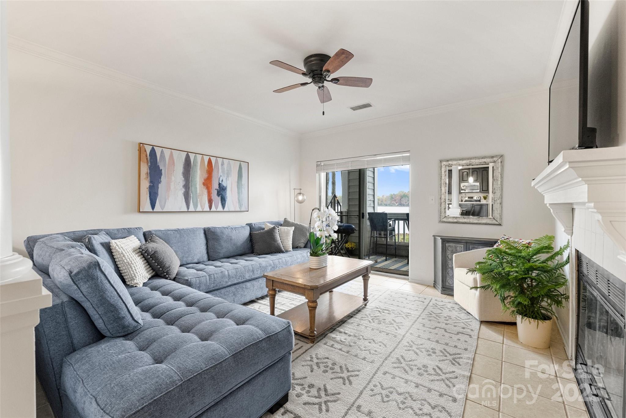 907 Southwest Drive