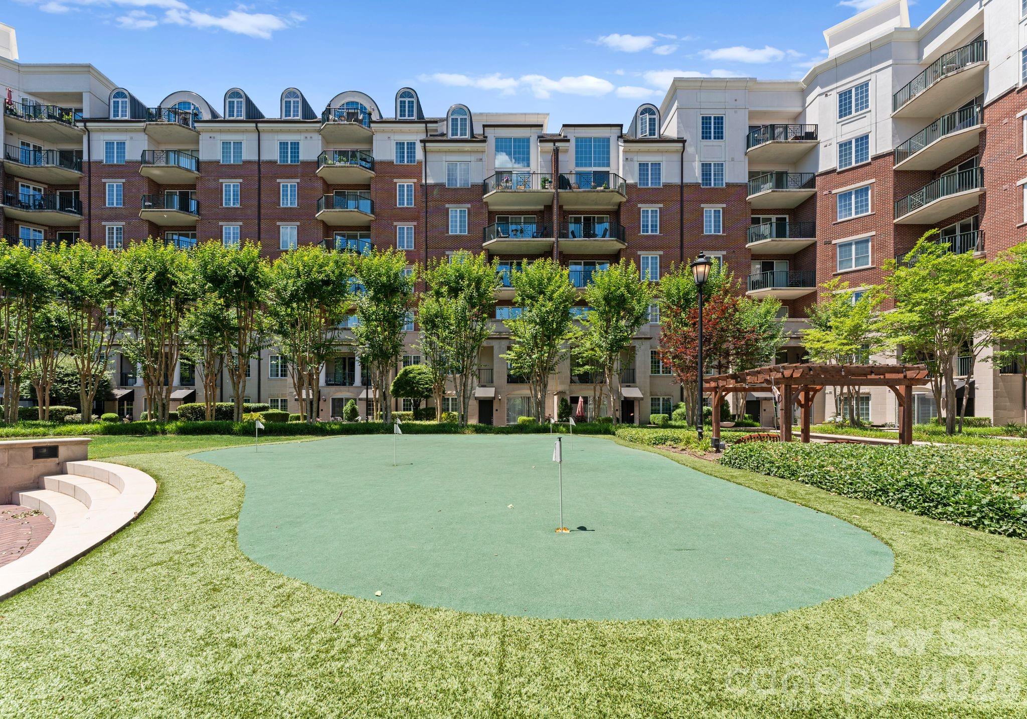 Fifth And Poplar - Residential