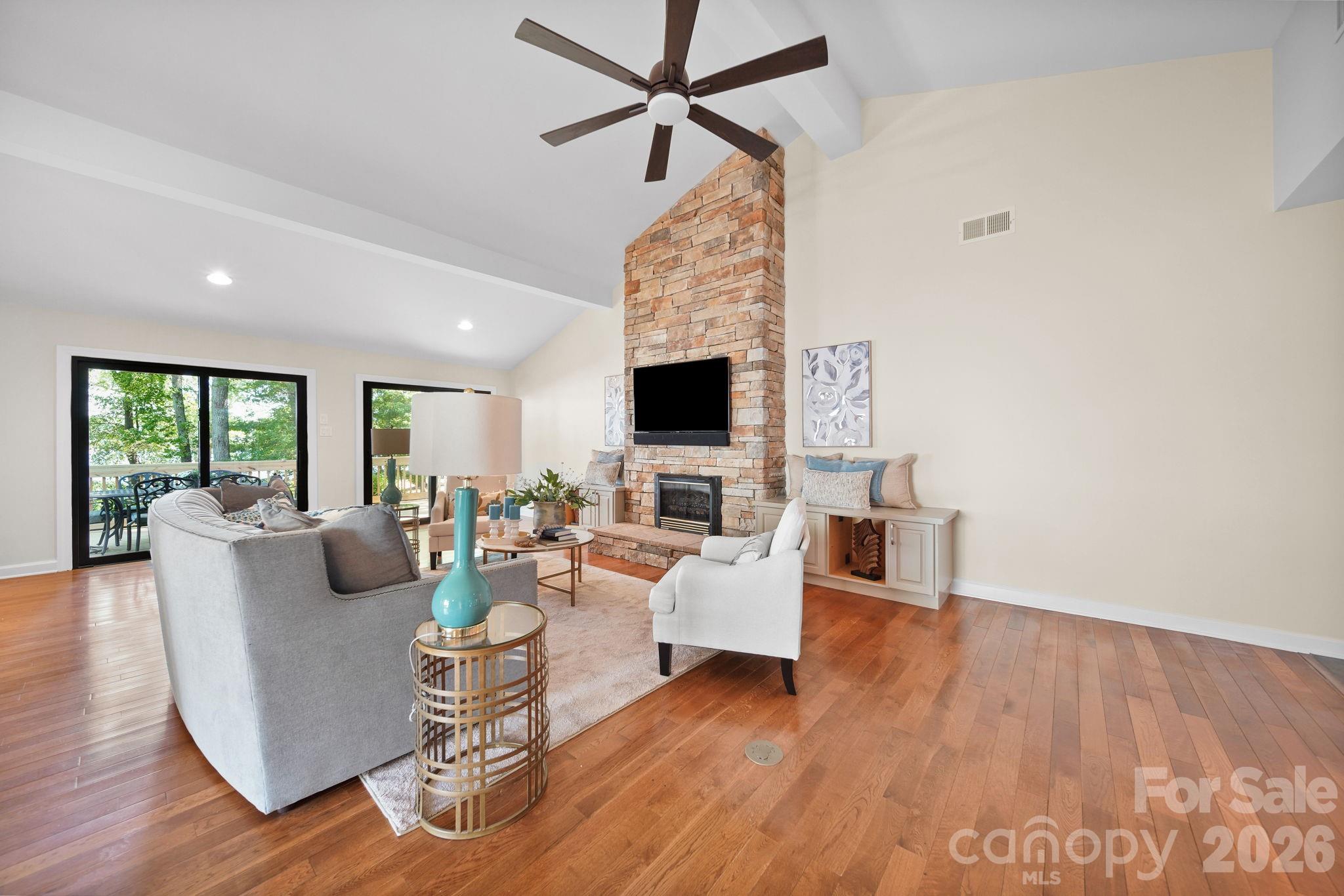 15 King Haigler Chase Street