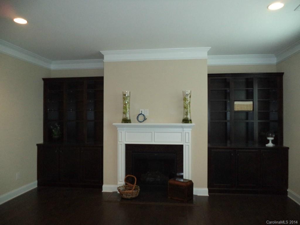 Lake Ridge - Residential