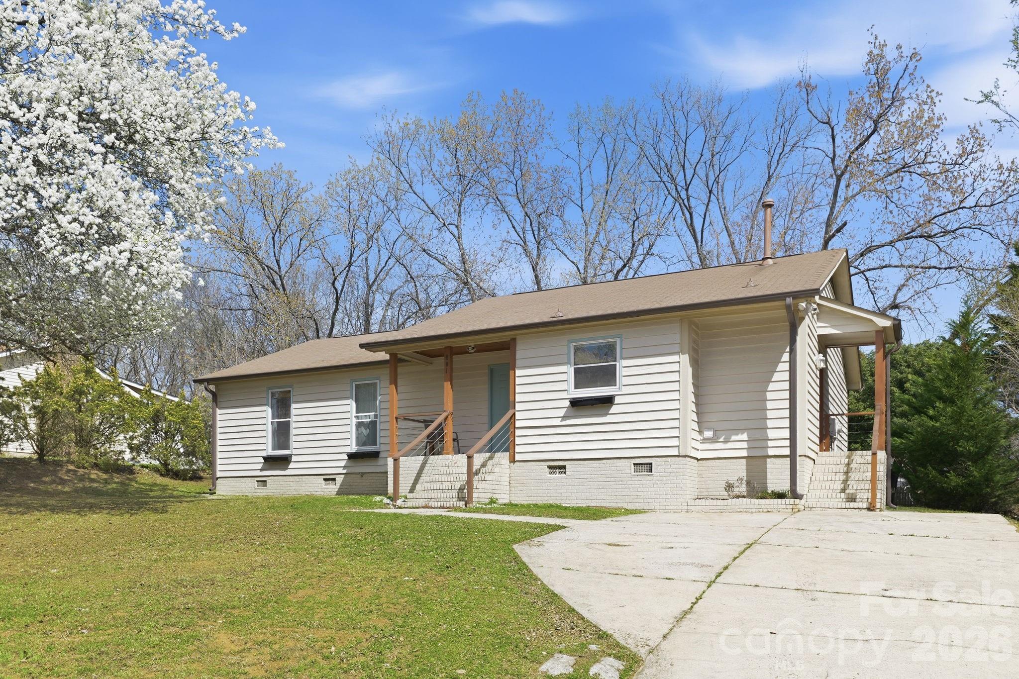 501 Vista Grande Circle