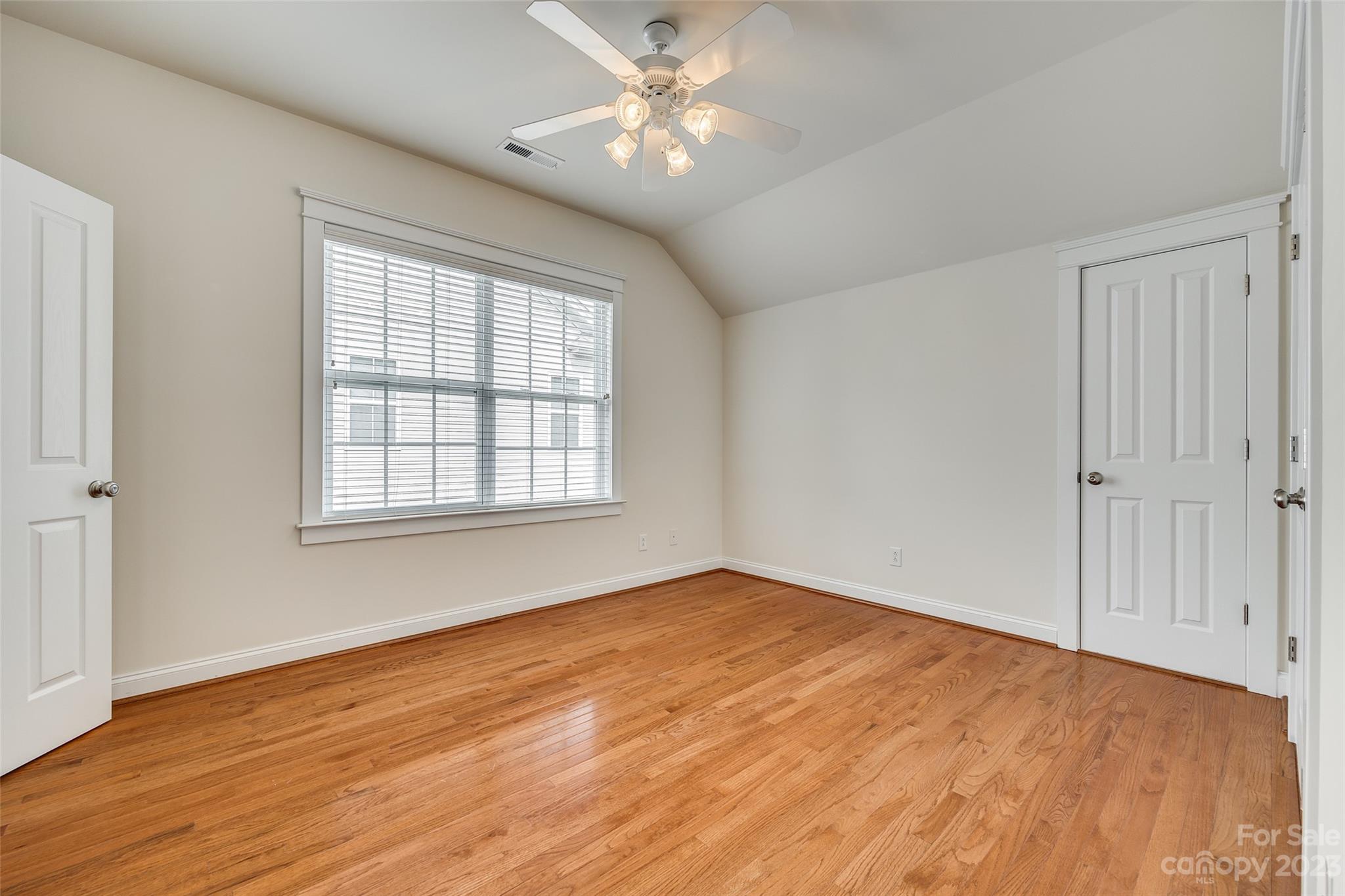 Lake Shore - Residential