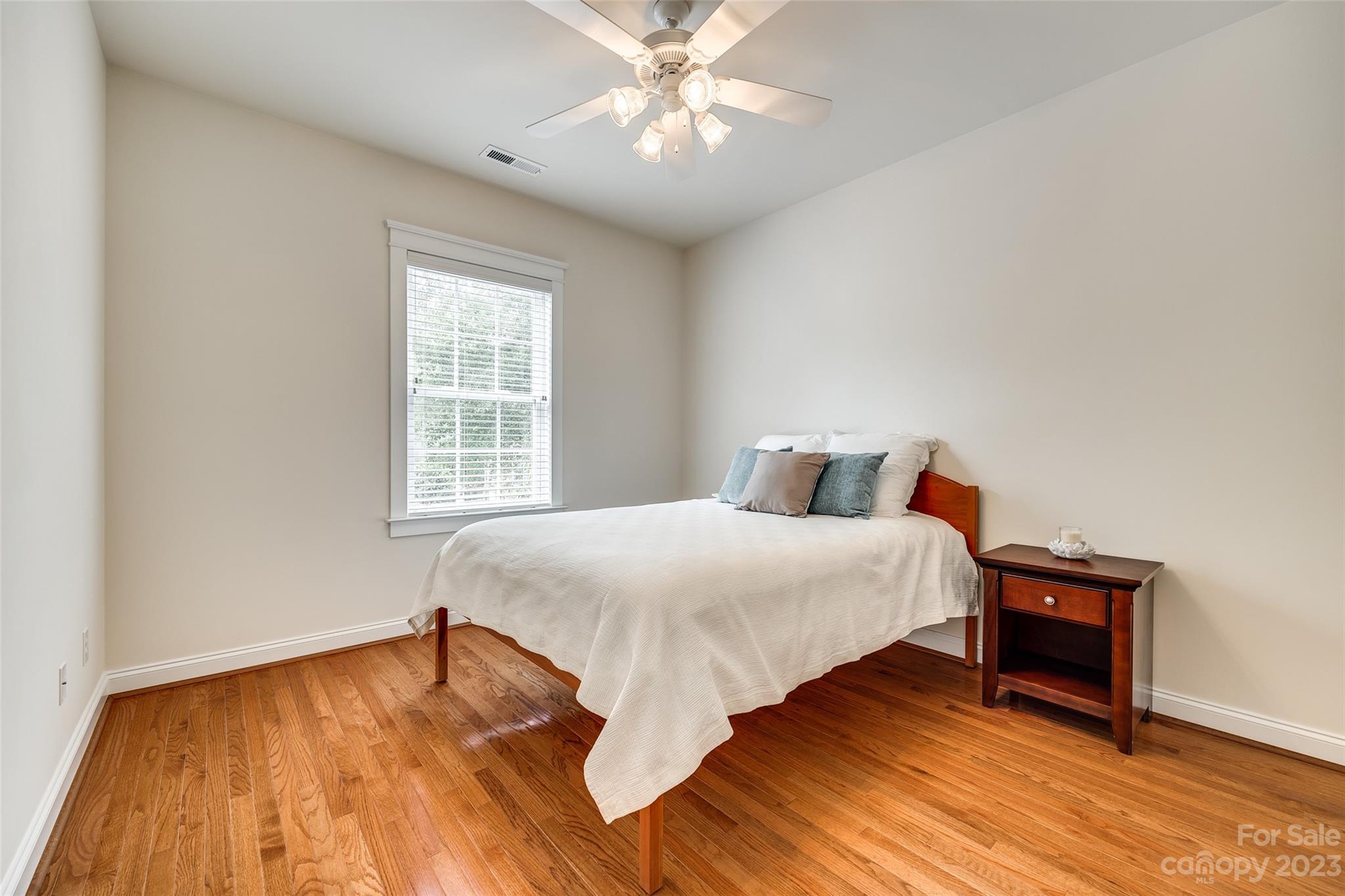 Lake Shore - Residential