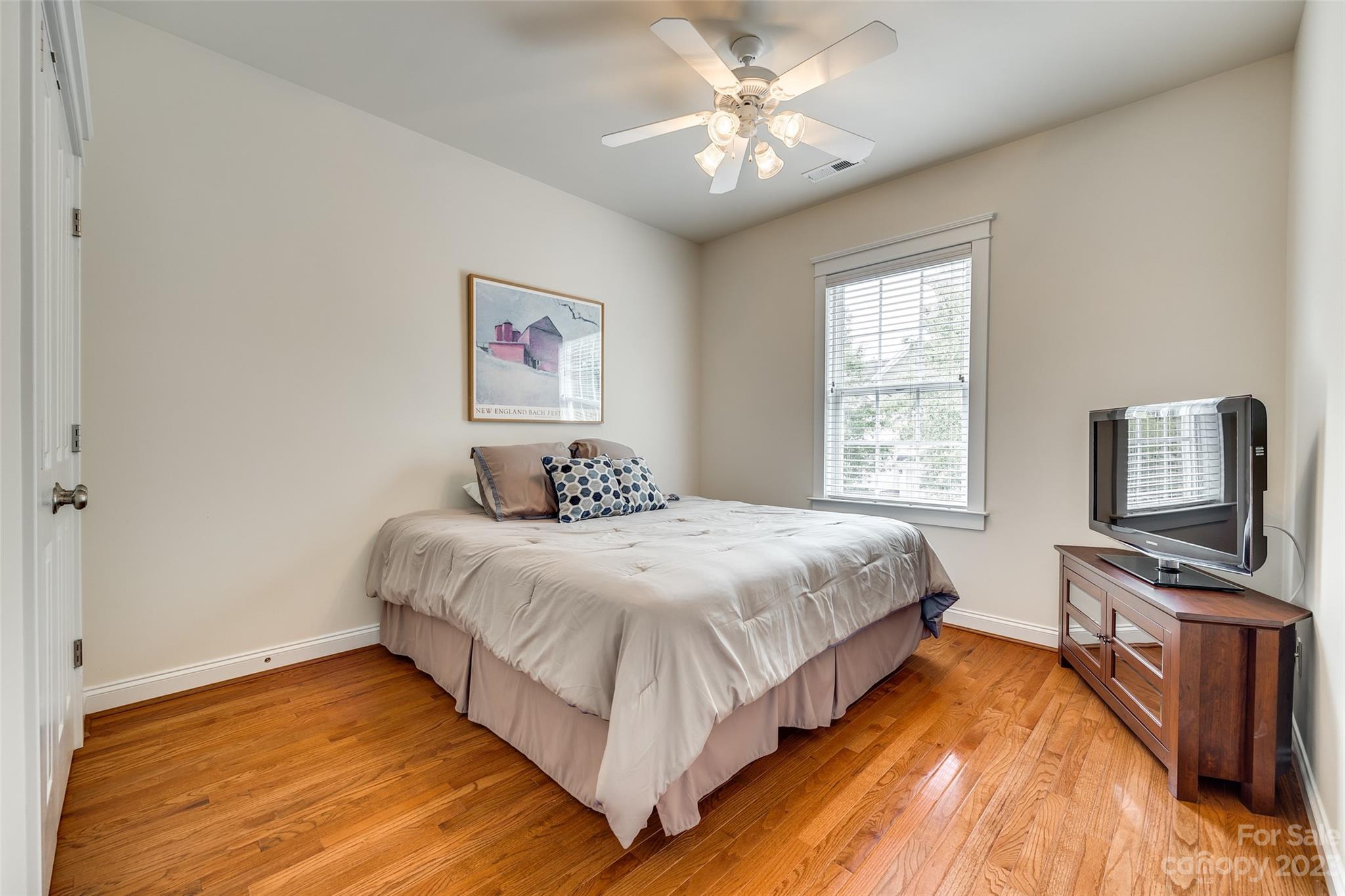 Lake Shore - Residential