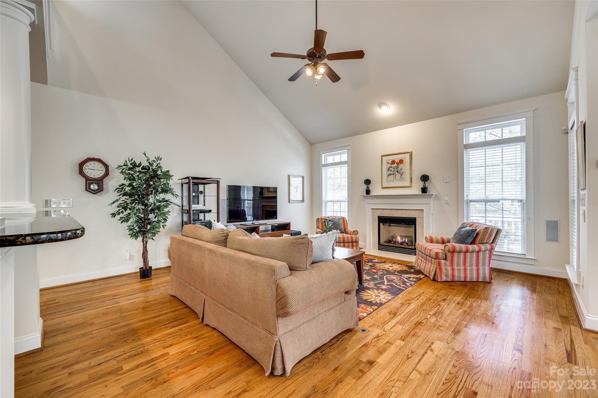 Lake Shore - Residential