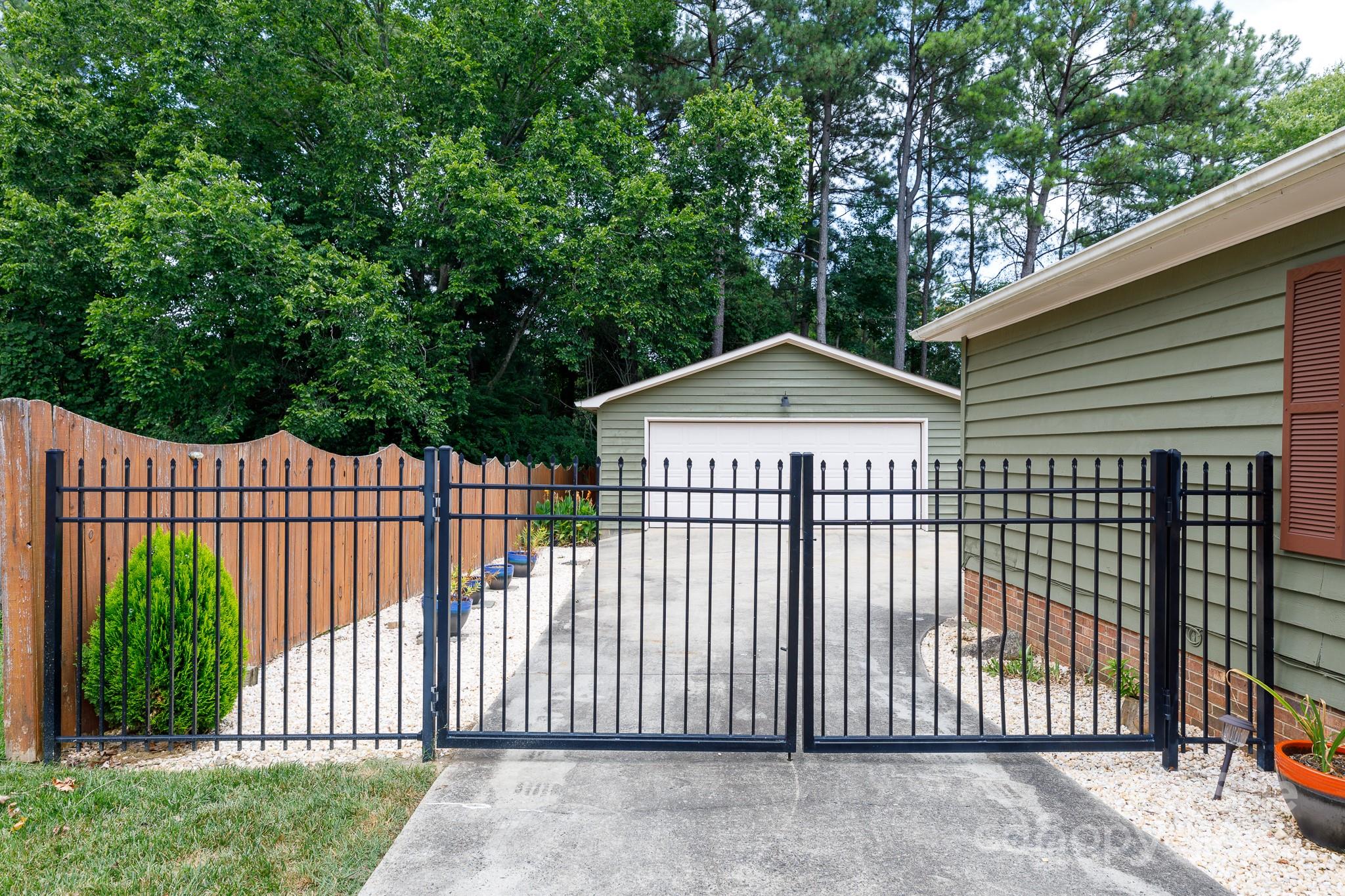 South Pines - Residential