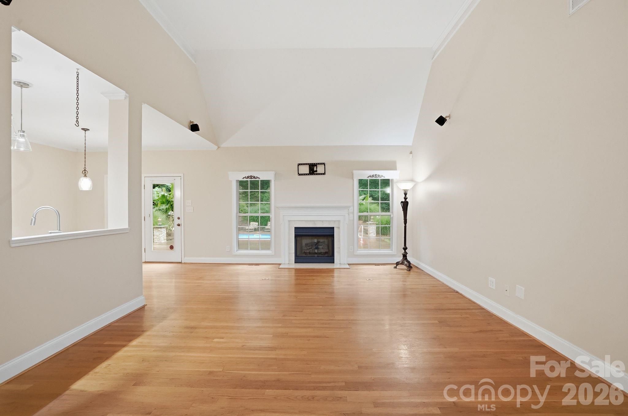 1099 Curve View Road