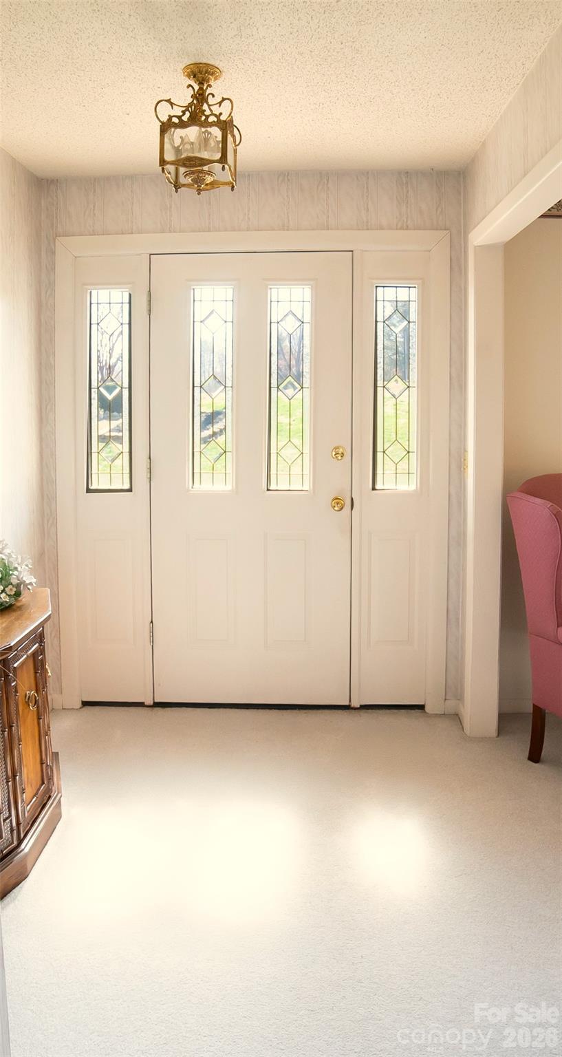 1015 Woodbine Place NE