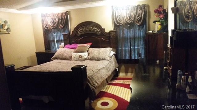 Pinebrook - Residential