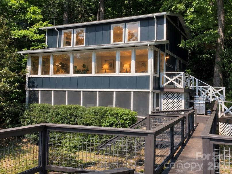 138 Hummingbird Cove