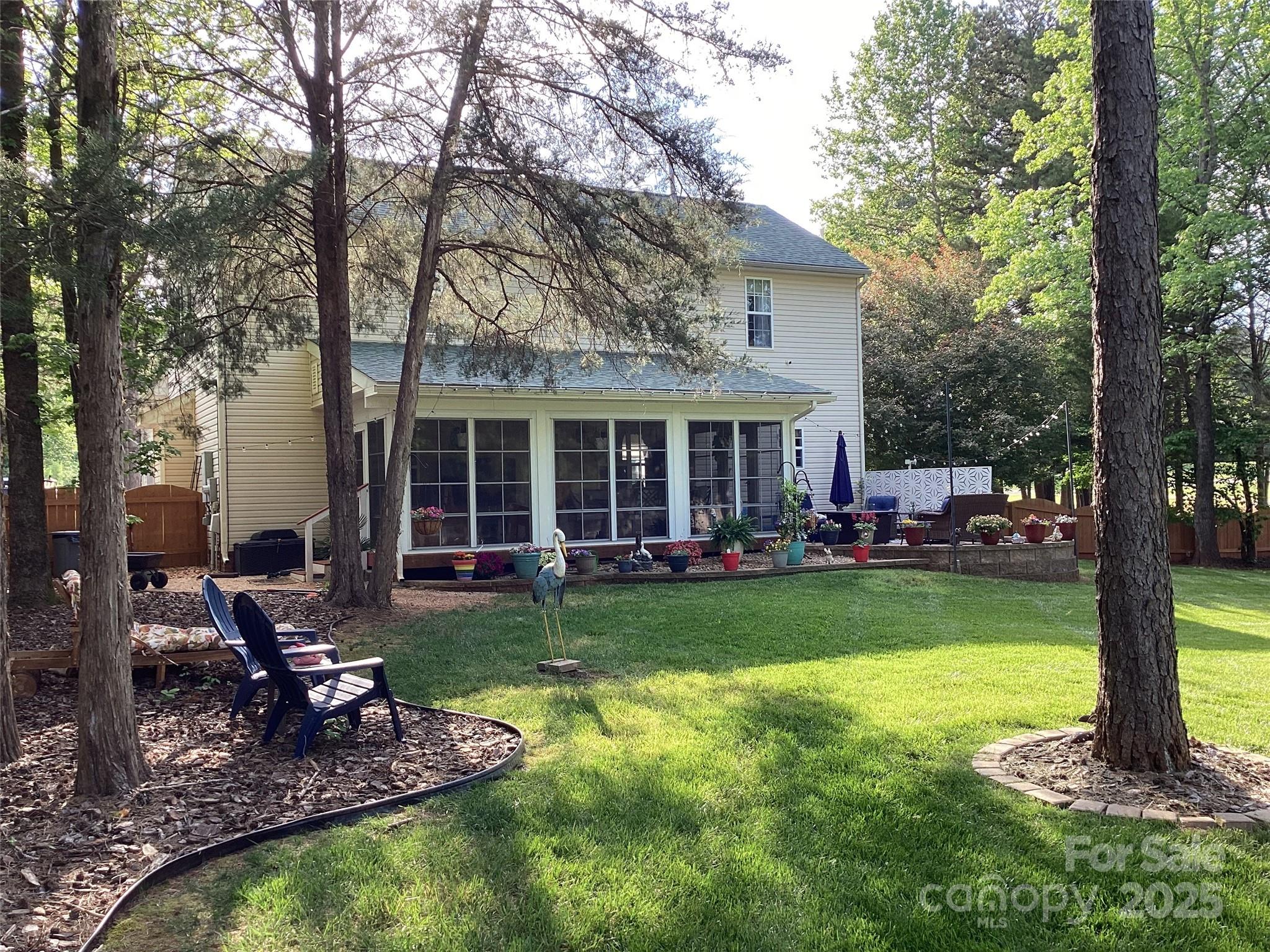 9106 Dogwood Ridge Drive