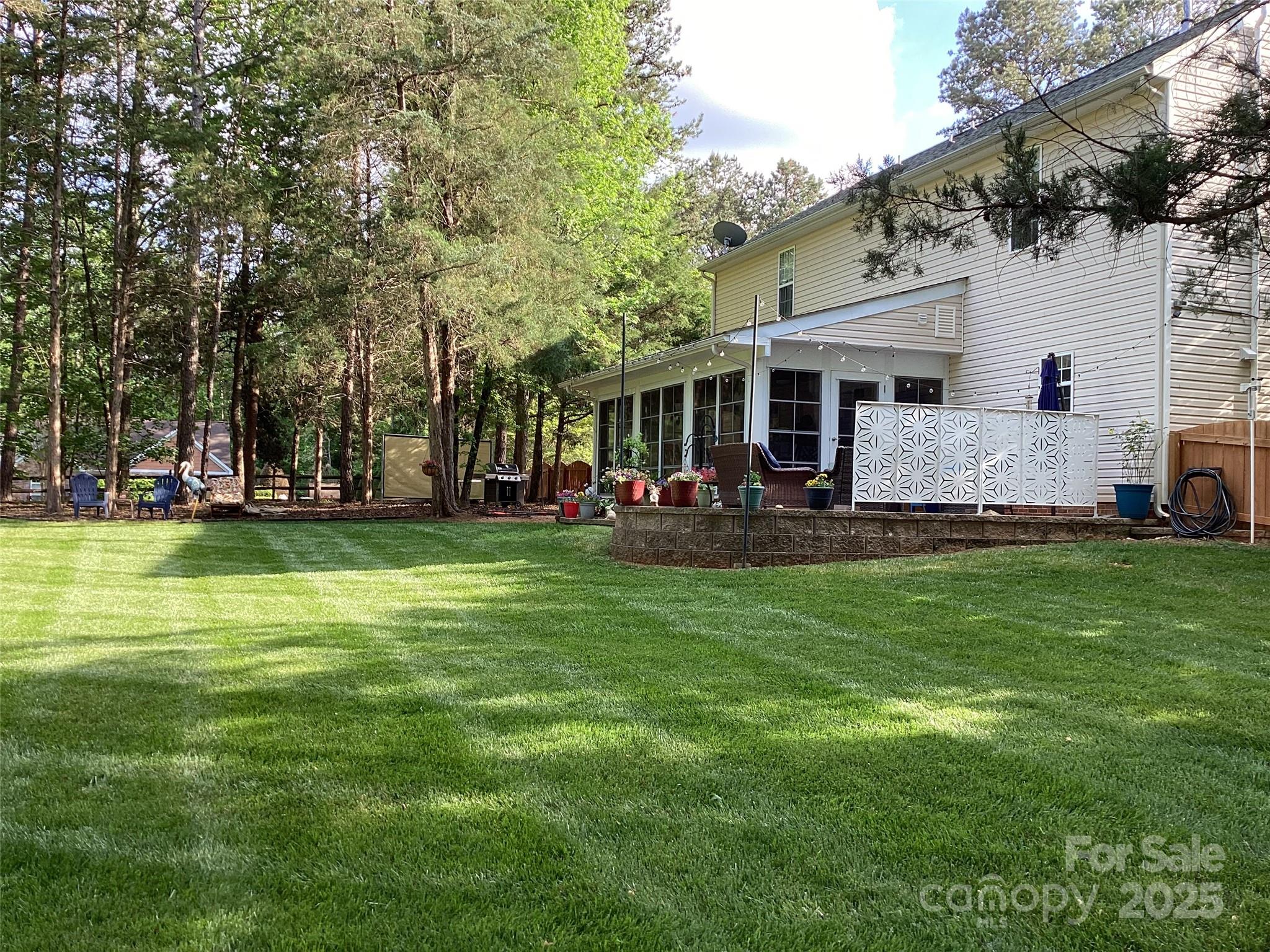 9106 Dogwood Ridge Drive