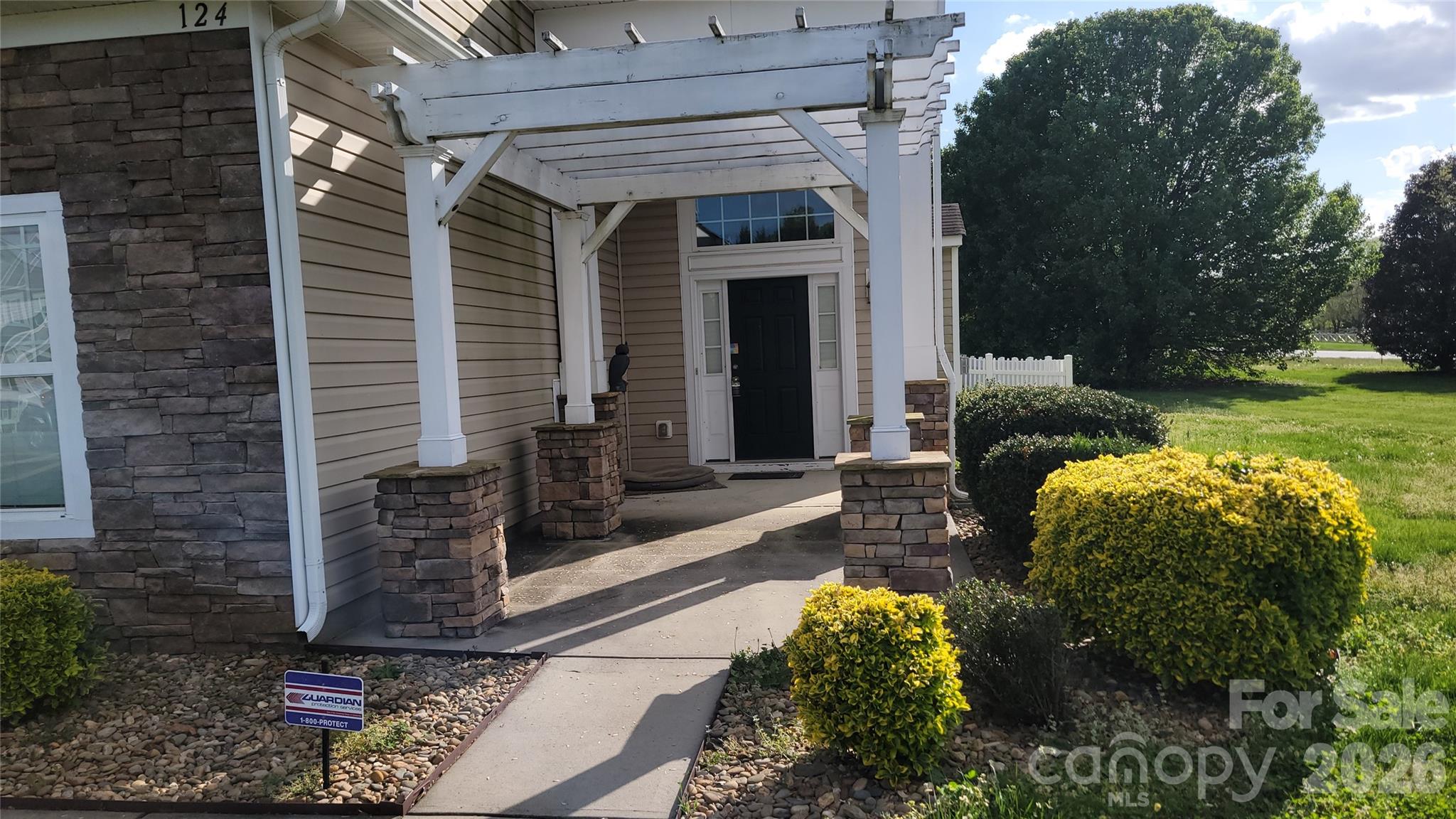 124 Settlers Grove Lane