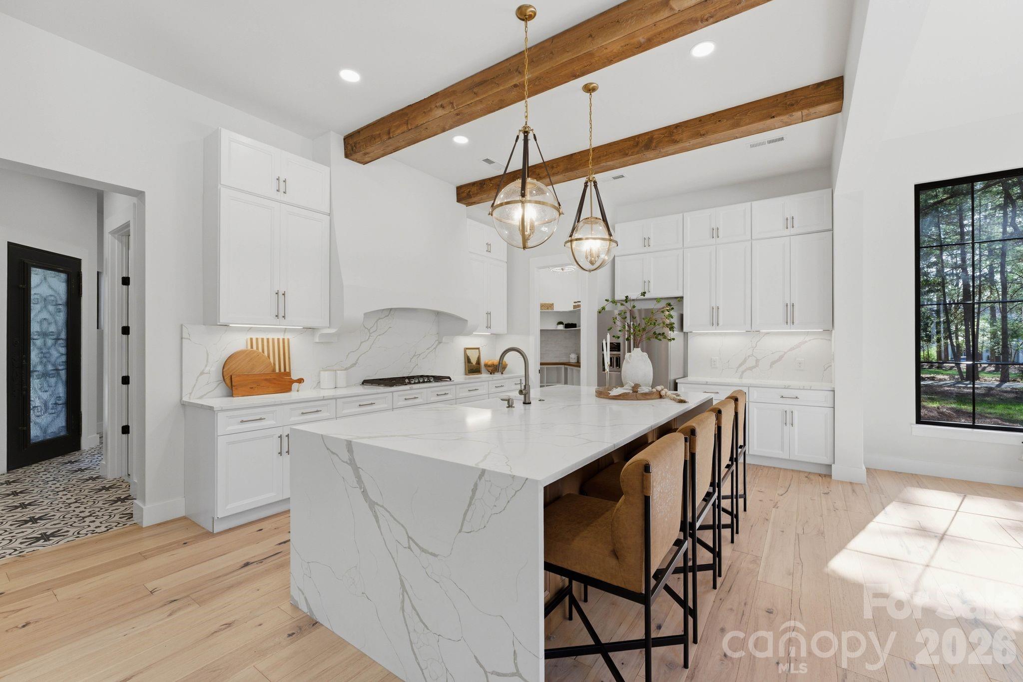 Queens Cove - Residential