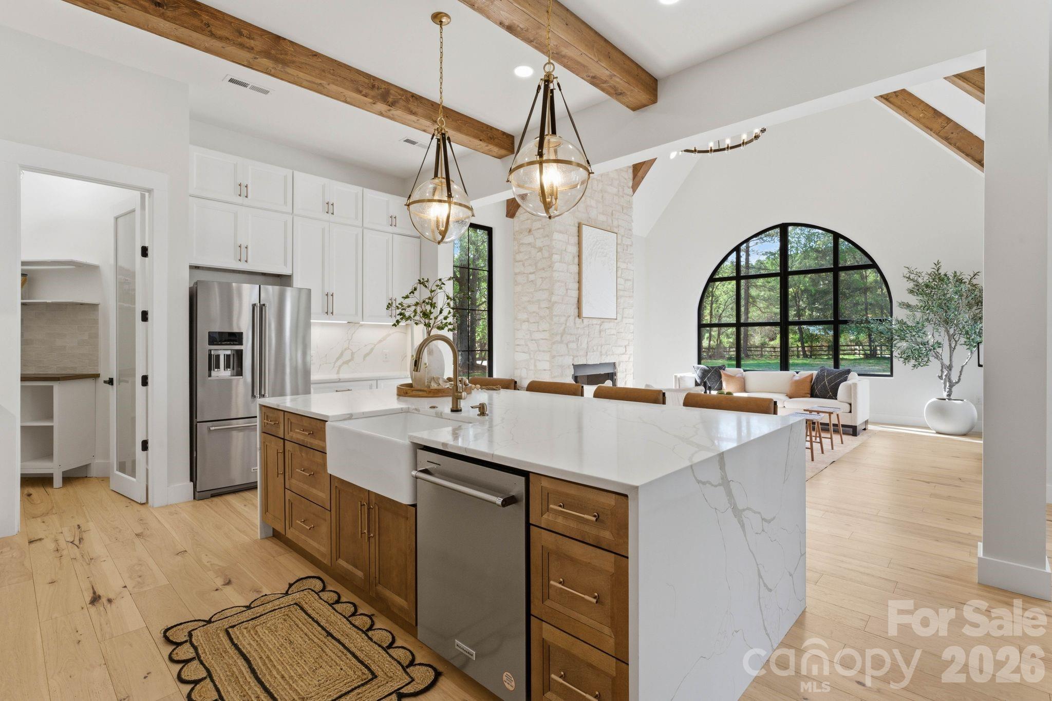 Queens Cove - Residential