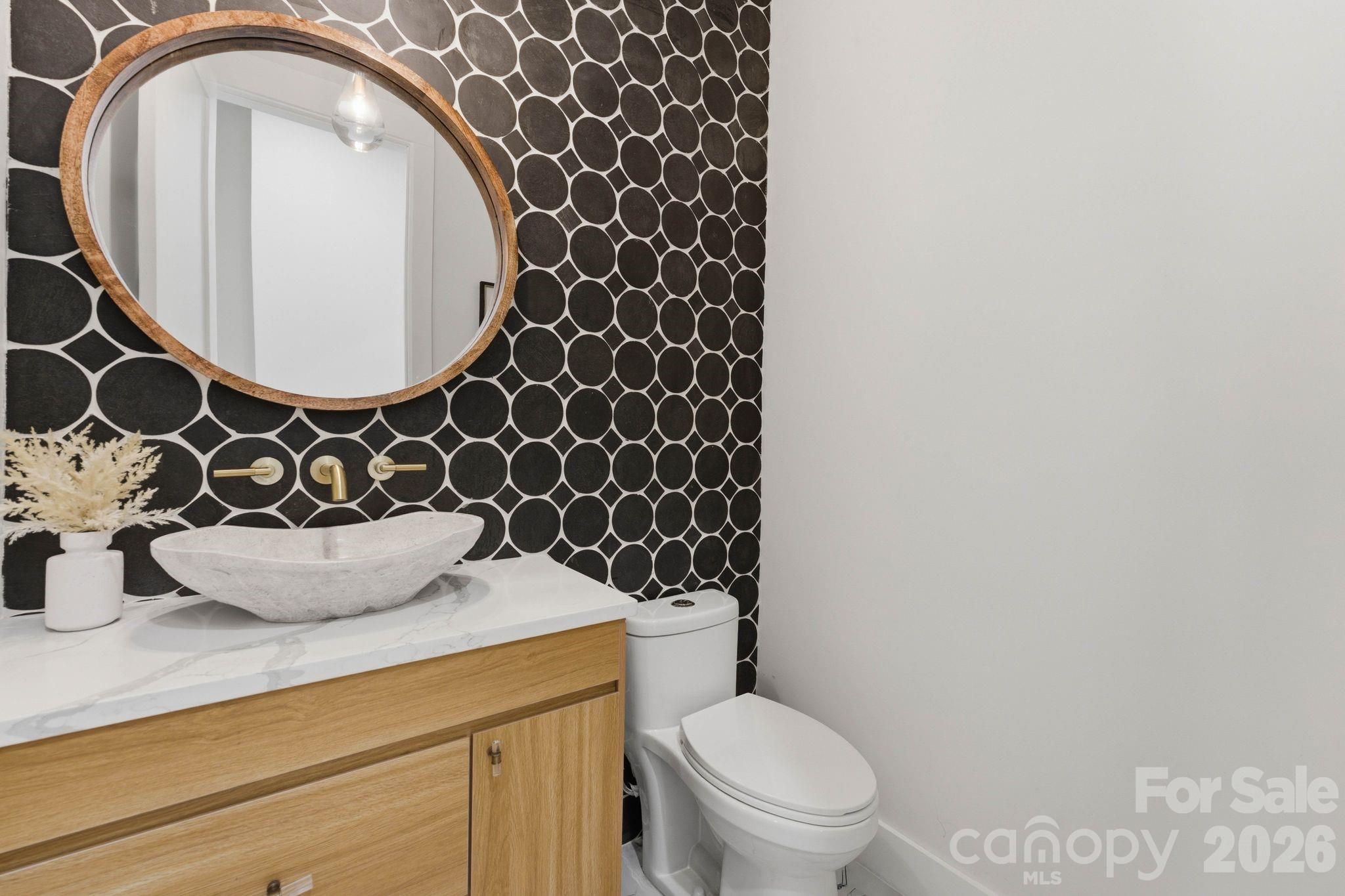 Queens Cove - Residential