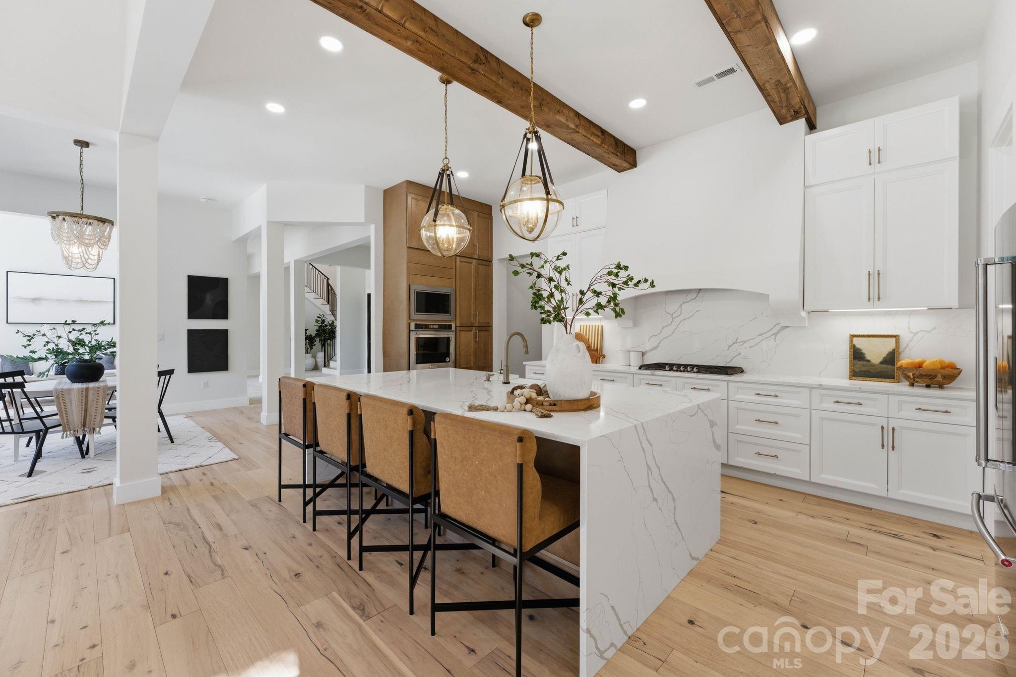 Queens Cove - Residential