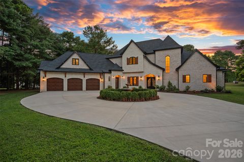 Photo of 152 Forum Drive, Mooresville, NC 28117 (MLS # 4360906)