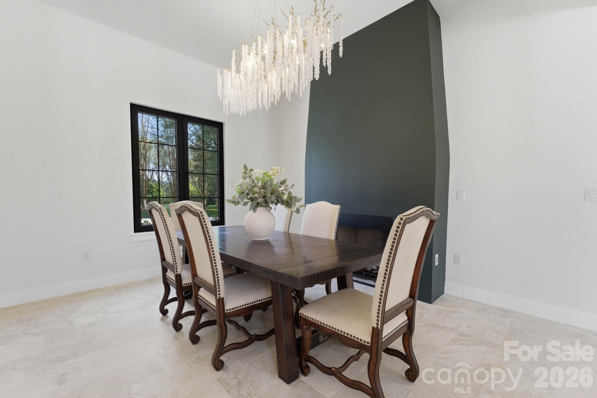 Queens Cove - Residential