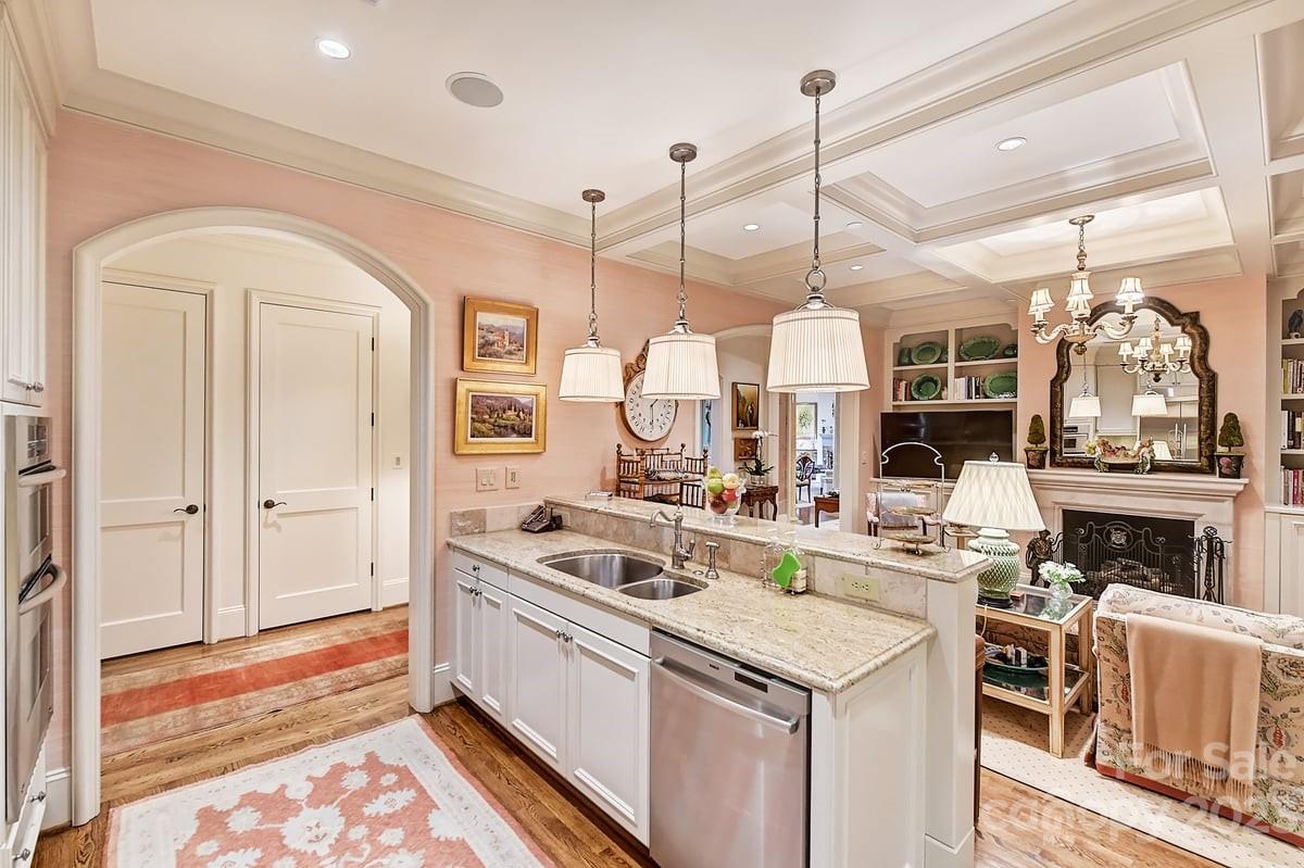 Myers Park - Residential