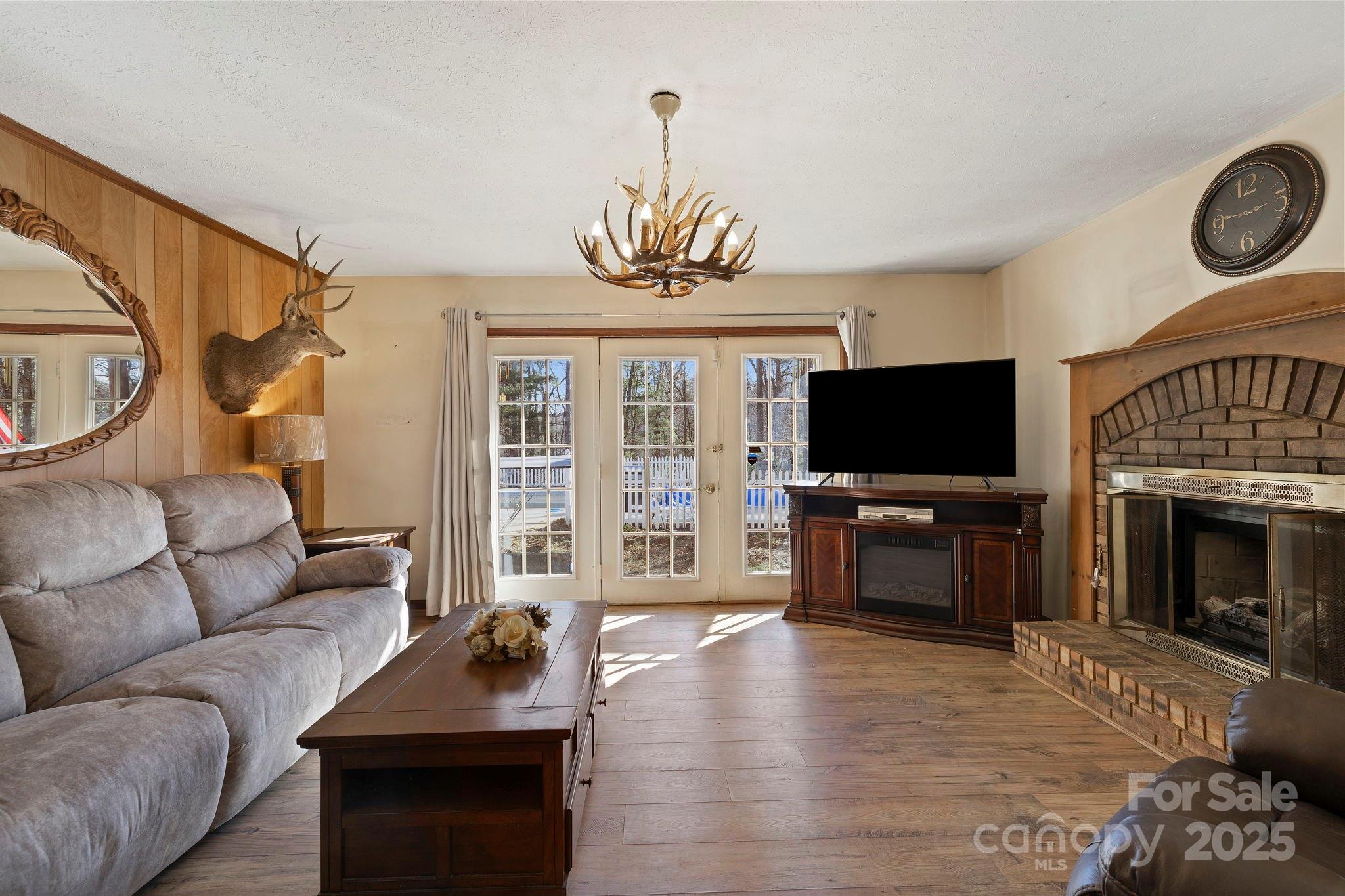 40 Country Bear Lane