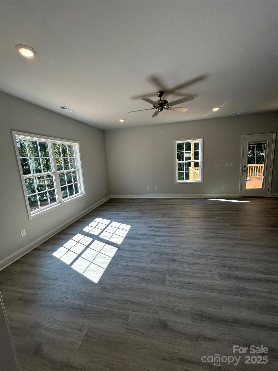 2915 Waterford Lane 33 B