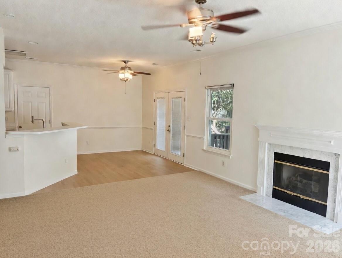 Hunters Ridge At The Crsg - Residential