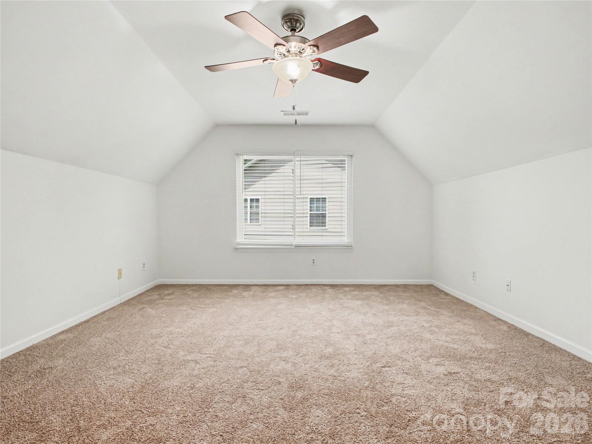 Hunters Ridge At The Crsg - Residential