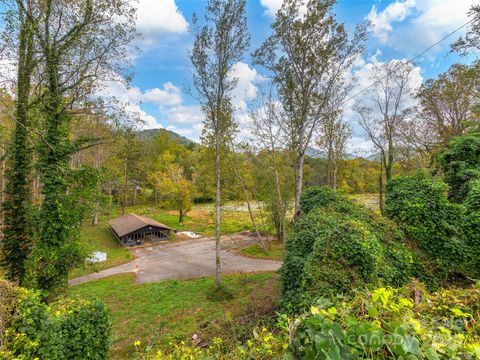 Photo of 408 Beaverdam Road, Asheville, NC 28804 (MLS # 4311823)