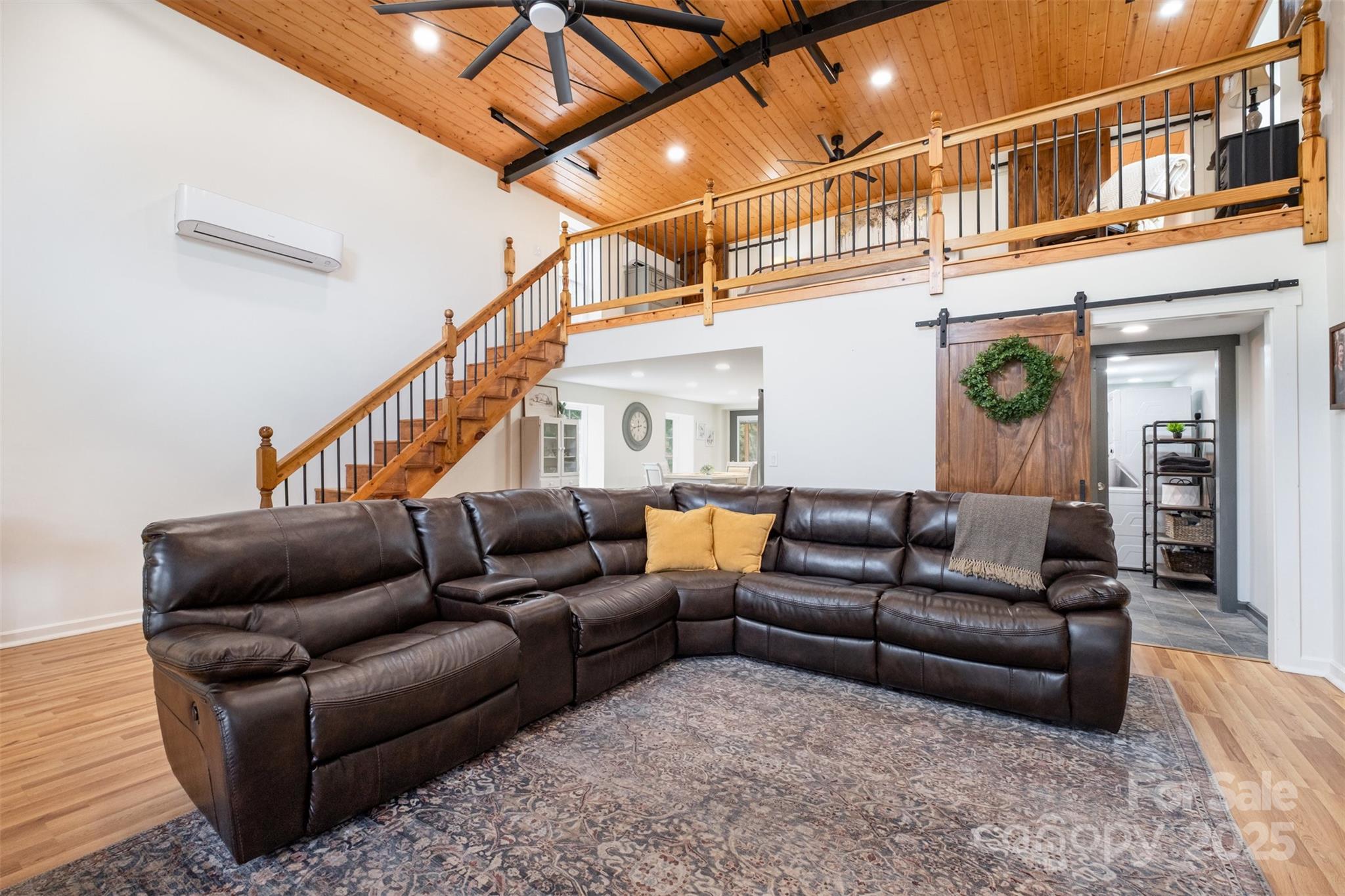 690 Hill Road