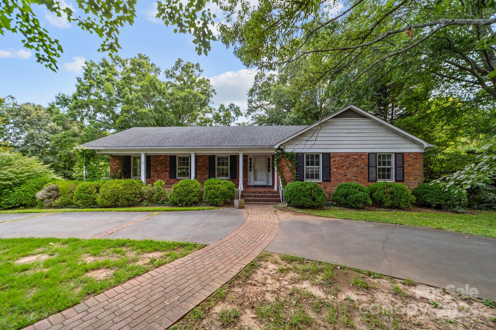 866 Concord Road
