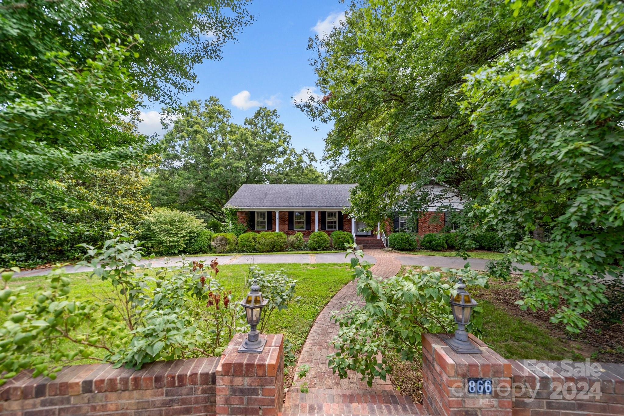 866 Concord Road