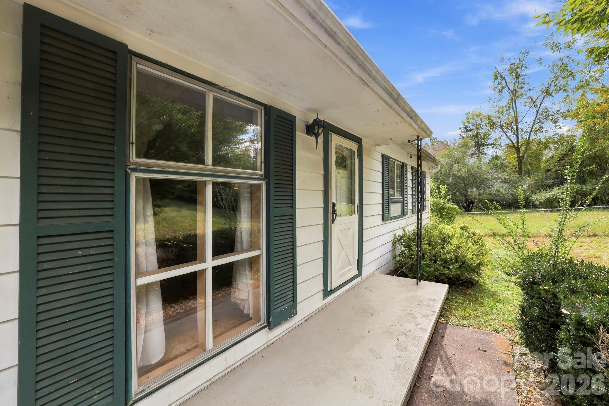 648 Crystal Drive
