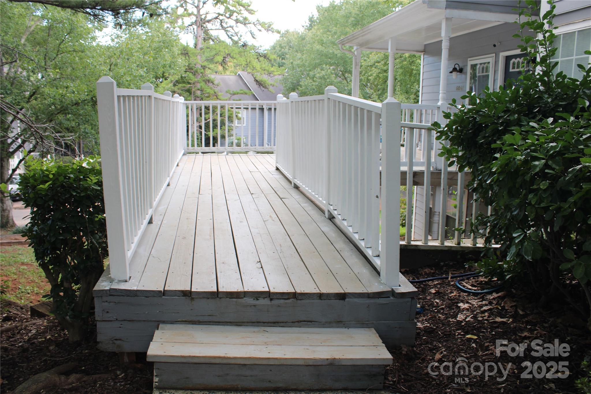 6039 Treetop Court