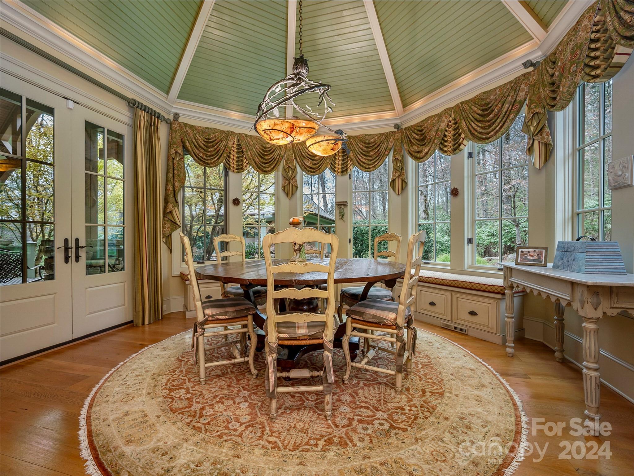 Champion Hills - Residential