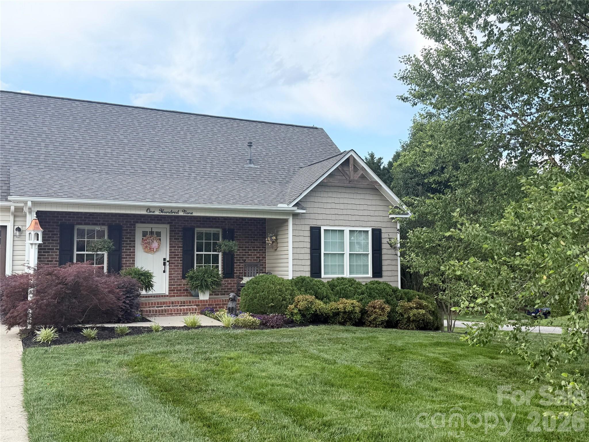 109 White Hall Lane