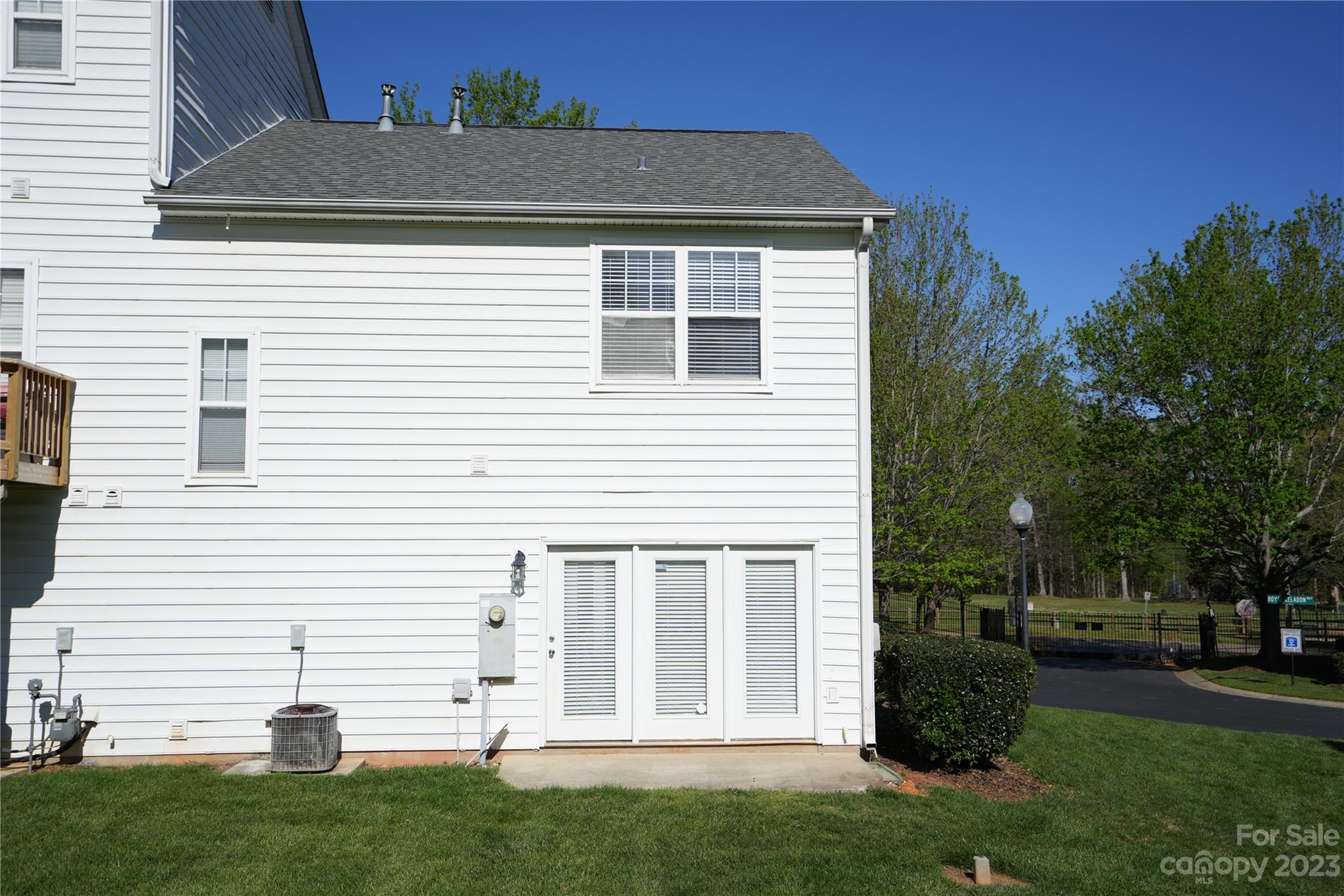 Avalon at Mallard Creek - Residential