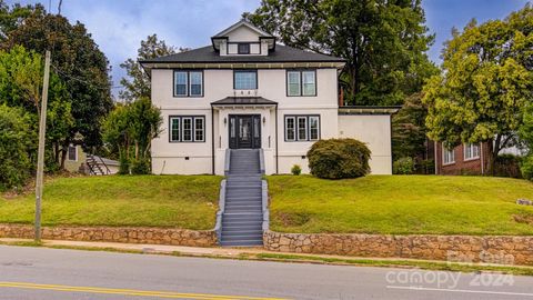 Single Family Residence in Winston Salem NC 1523 1st Street 2.jpg